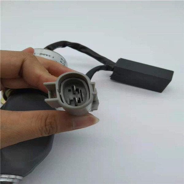 F3400-1115100A-275停止電磁弁12Vは金のコップの小型トラックYUCHAI4F90の掘削機のために合った