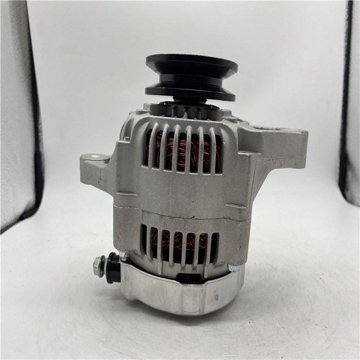 119626-77210 12のボルトの交流発電機35Aの単一の輪座の掘削機KUBOTA V2304