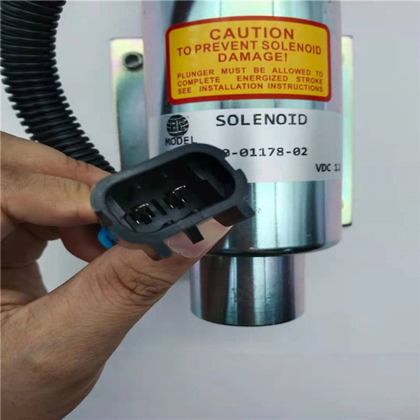 10-01178-02停止電磁弁の掘削機エンジンV2203のキャリアのための12Vを速度制御